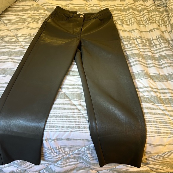 Aritzia Wilfred Vegan Leather Melina Pant - Picture 8 of 16